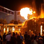 ‘I’m really going to miss this place’: Las Vegas says goodbye to Mirage — PHOTOS, VIDEO