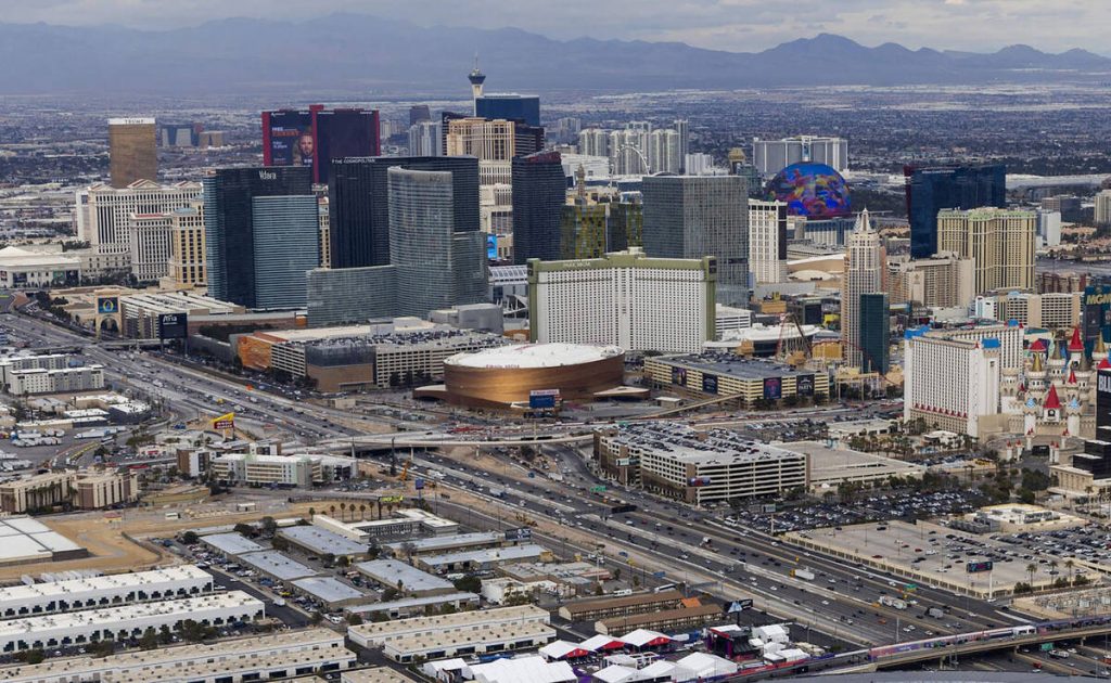 Las Vegas casino operators miss Q3 targets, and other gaming news