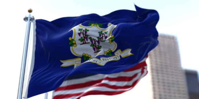 news-connecticut-flag-waving