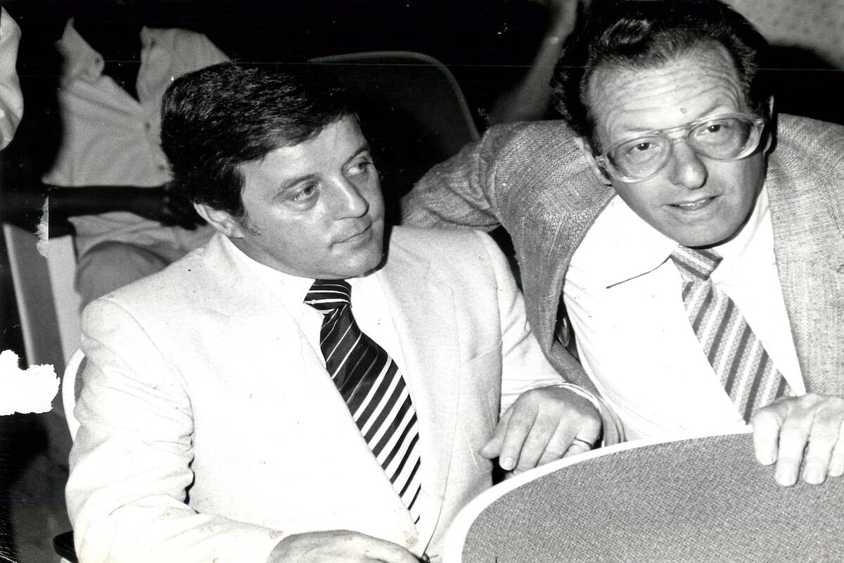 Anthony Spilotro, left, Oscar Goodman, right. (Rene Germanier/Las Vegas Review-Journal)