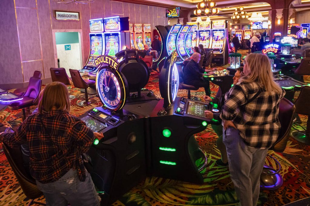 Nevada, Clark County gaming win continuing downward trends in April