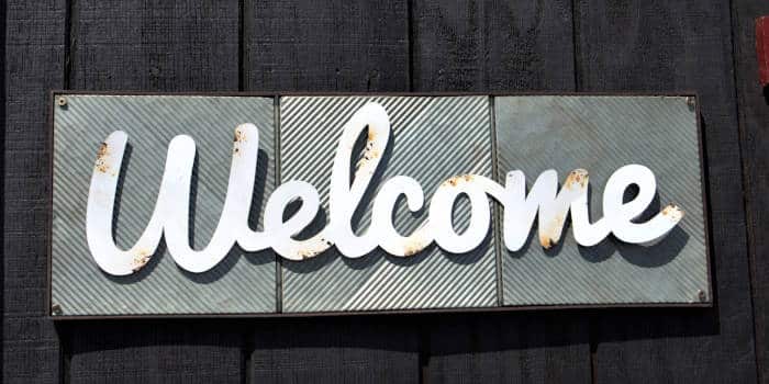 welcome-sign-picture