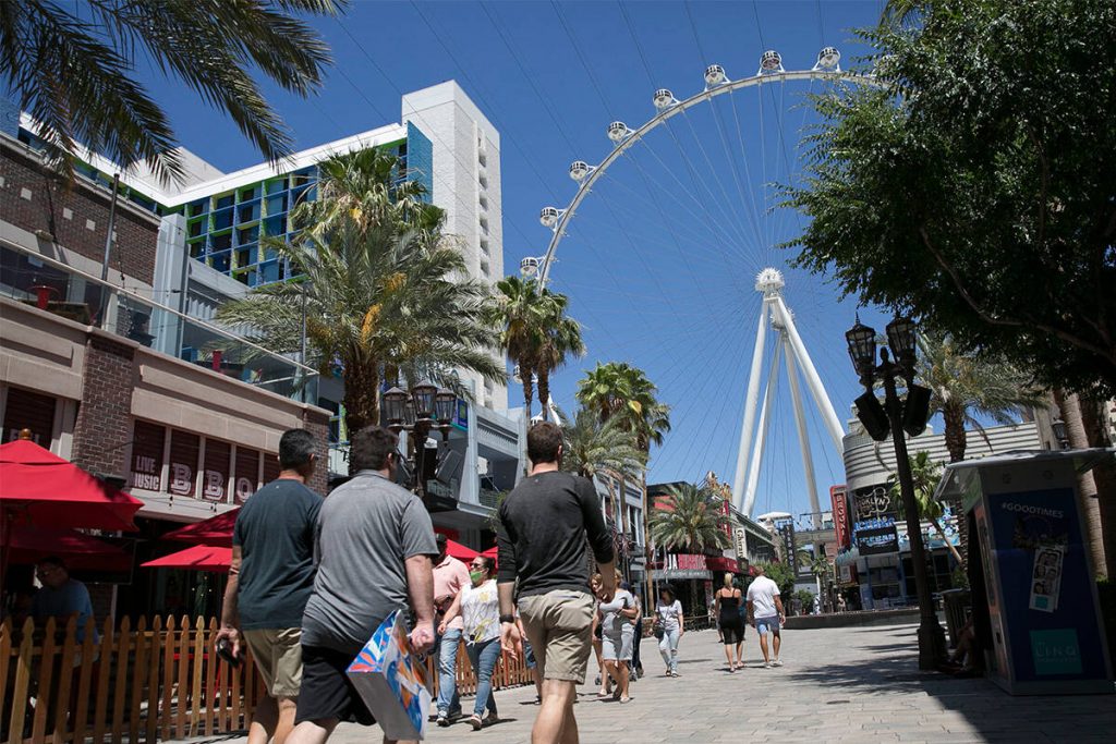 Woman ‘violently assaulted,’ ignored at Strip restaurant, hotel, lawsuit says
