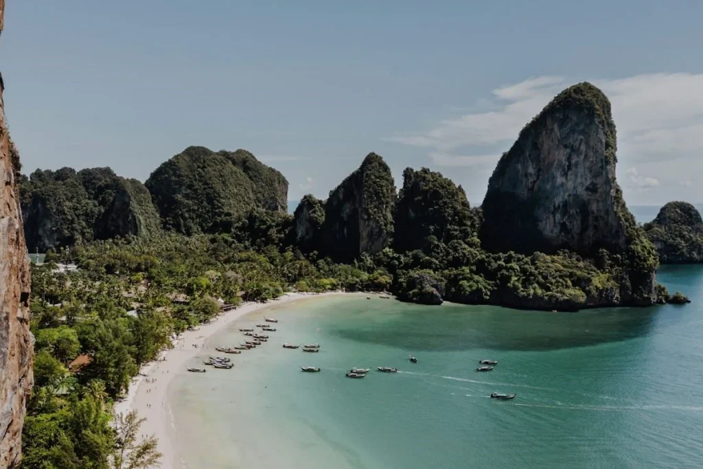 Would entertainment resorts with casinos revive Thailand tourism?