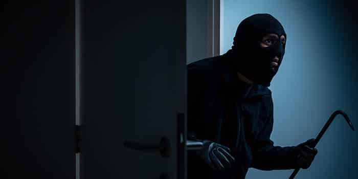 a-robber-crime-police-news