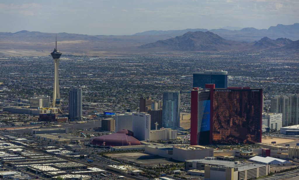 Las Vegas hotel room rates weakening, analyst says